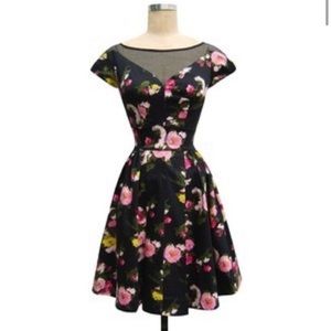 Trash Diva Lottie Dress in 5th Avenue Floral size 6